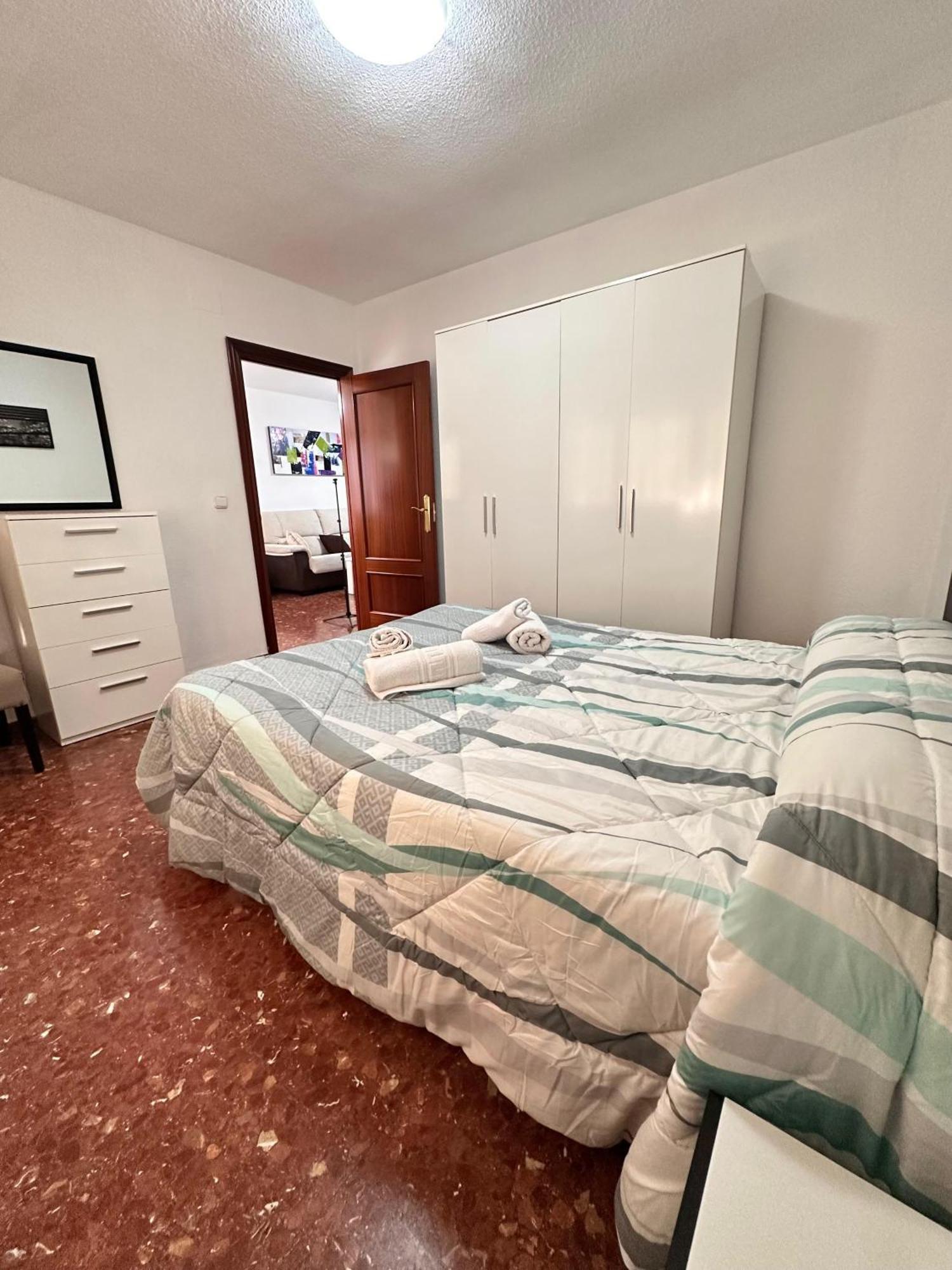 Piso Granada 3 Dormitorios Y Parking Privado Eksteriør bilde
